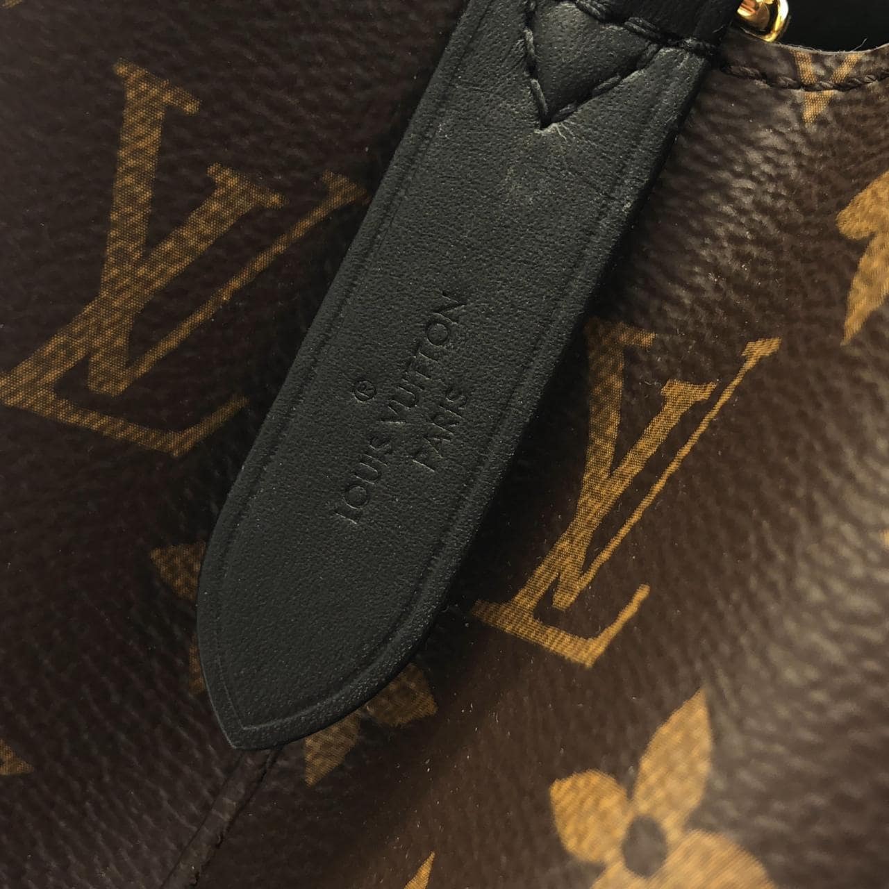 ルイヴィトン モノグラム ネオ ノエ MM M44020 ショルダーバッグ
