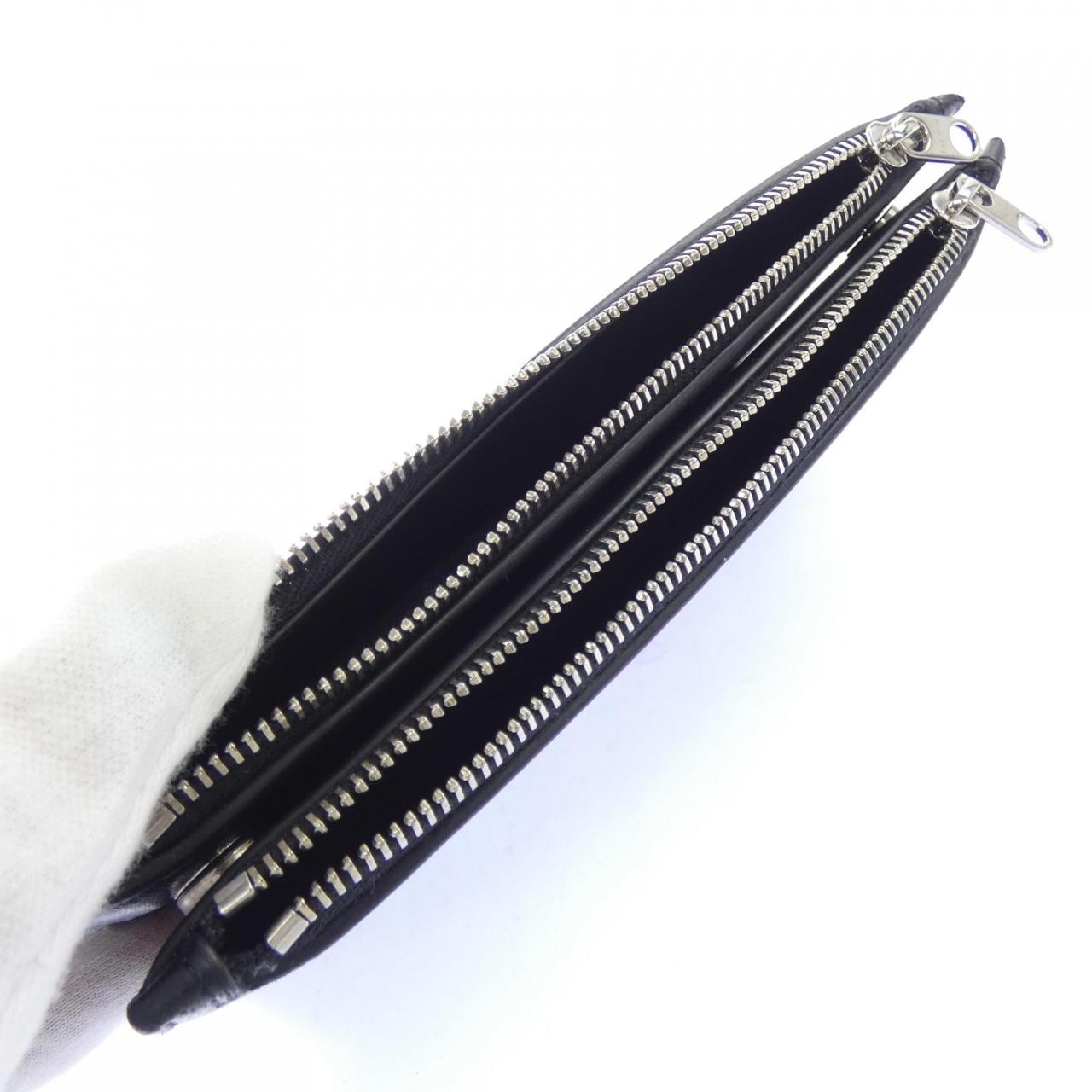 ザロウ THE ROW MULTI ZIPPED WALLET W1485 L614 WALLET