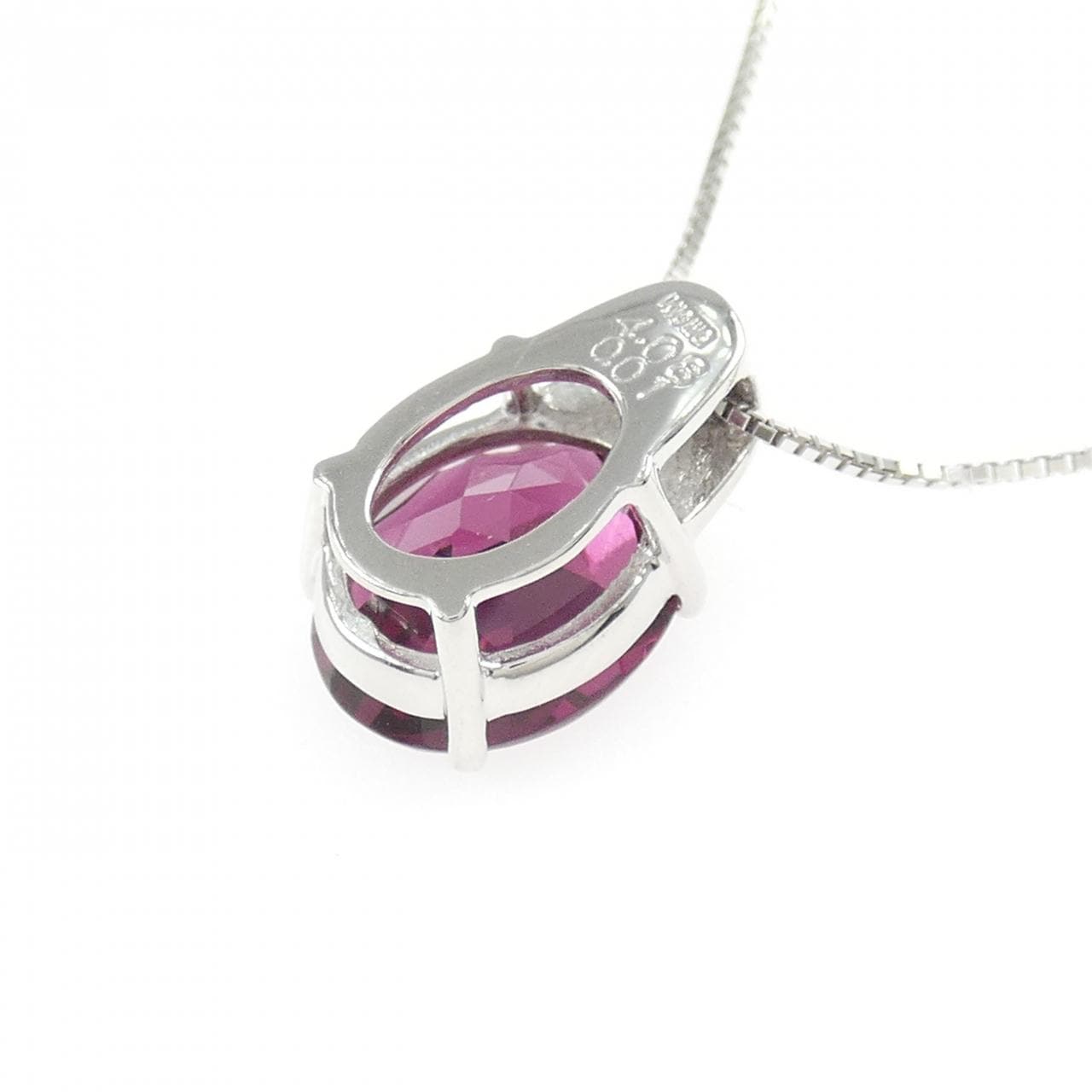K18WG ガーネット ネックレス 4.08CT