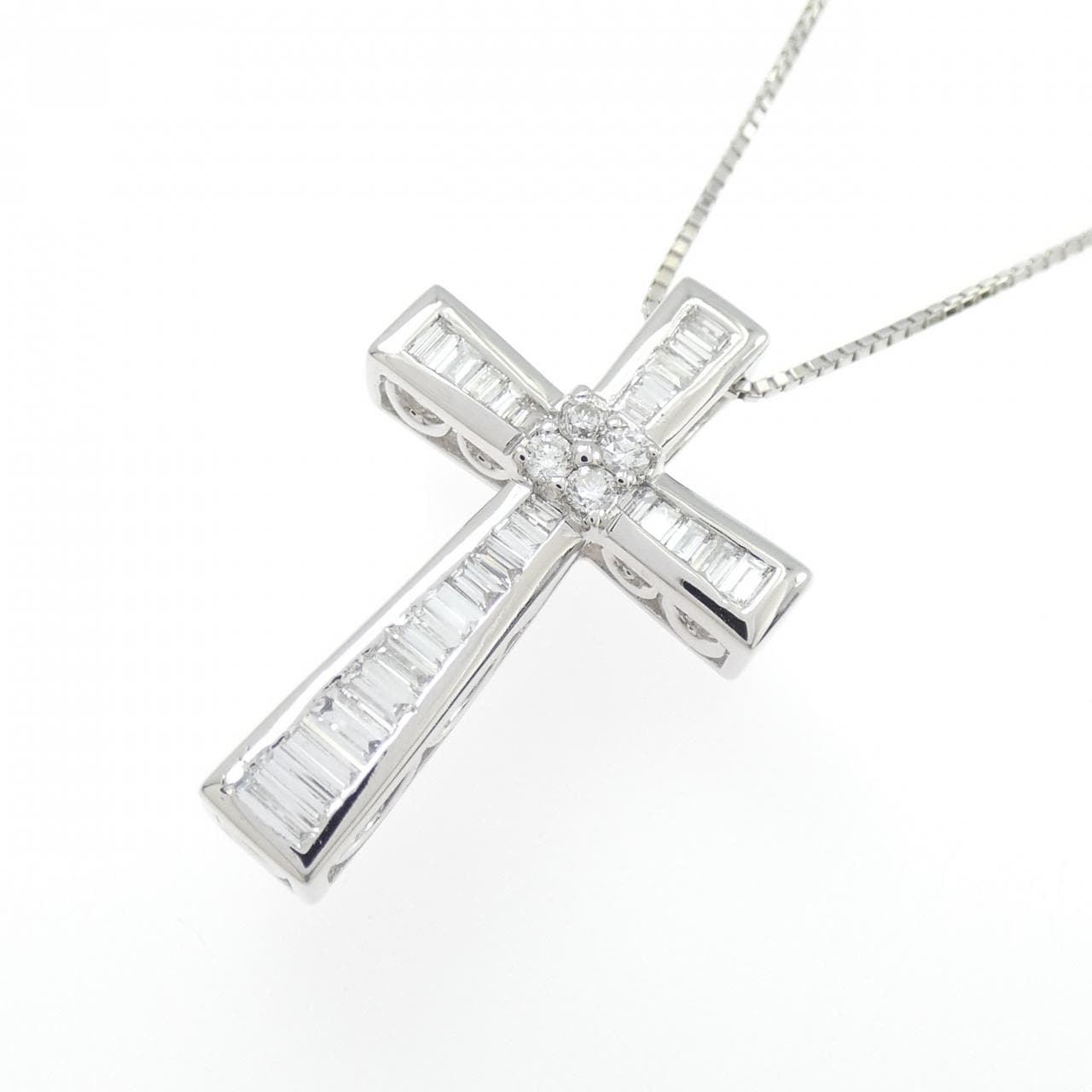 K18WG クロス ダイヤモンド ネックレス 0.52CT