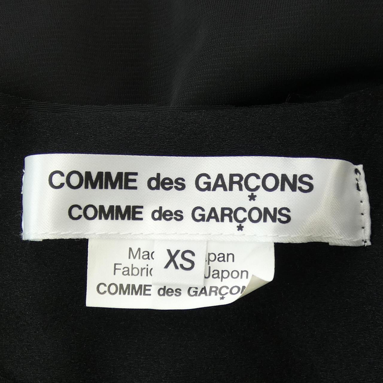 コムデギャルソン COMME des GARCONS トップス