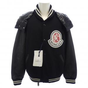 モンクレール MONCLER ダウンジャケット