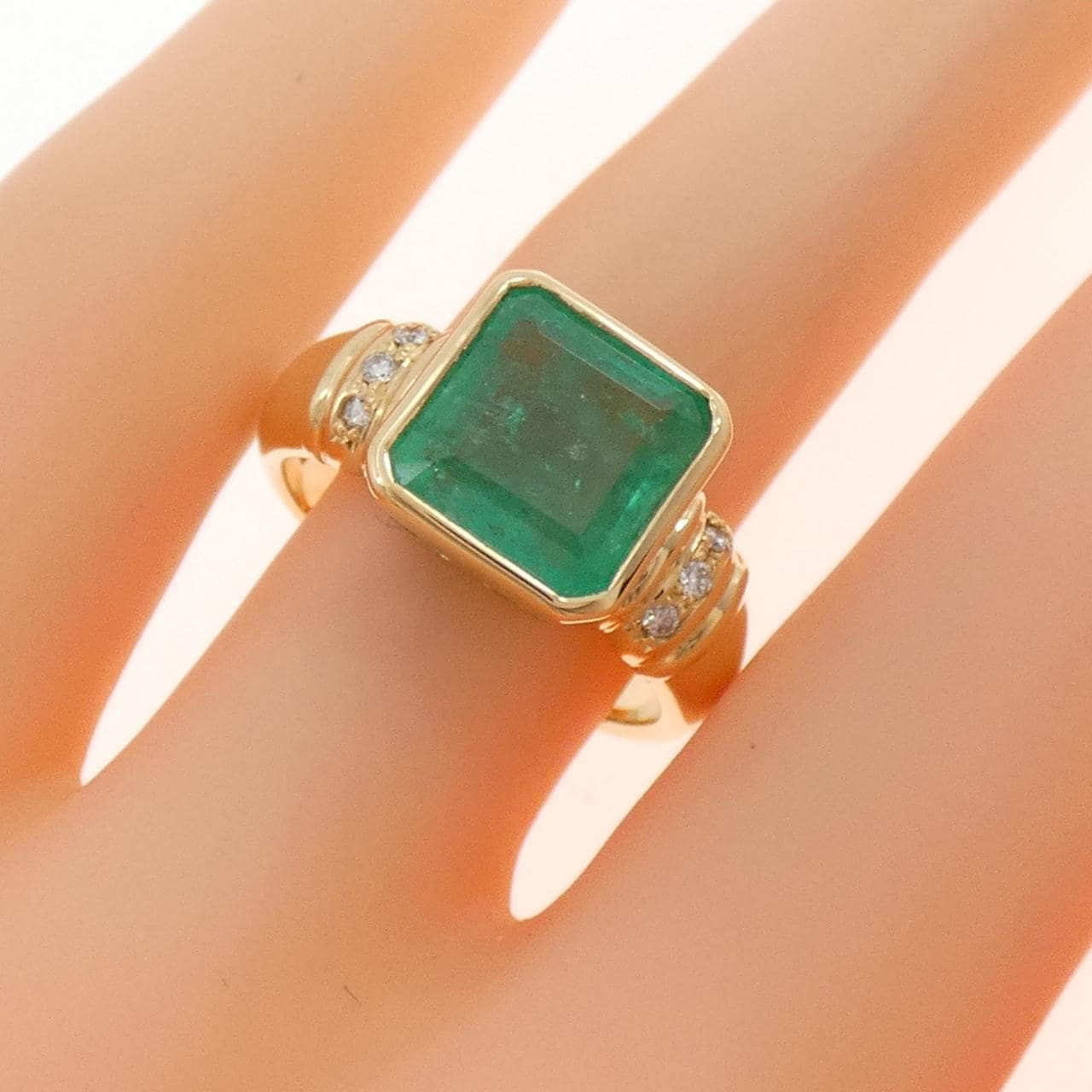 K18YG エメラルド リング 3.24CT