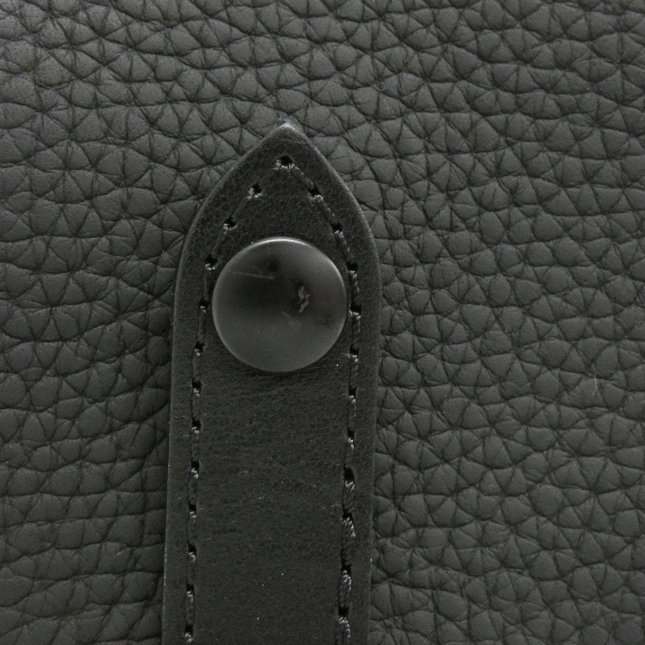 ルイヴィトン トリヨン クリストファー スリム バックパック M58644 リュックサック