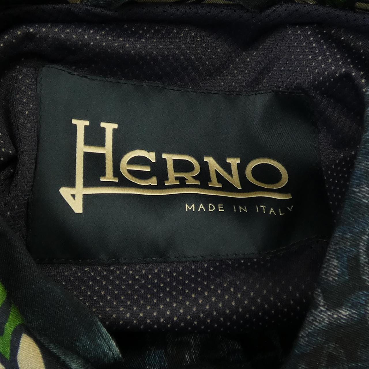 ヘルノ Herno GI000355U-M01 ジャケット