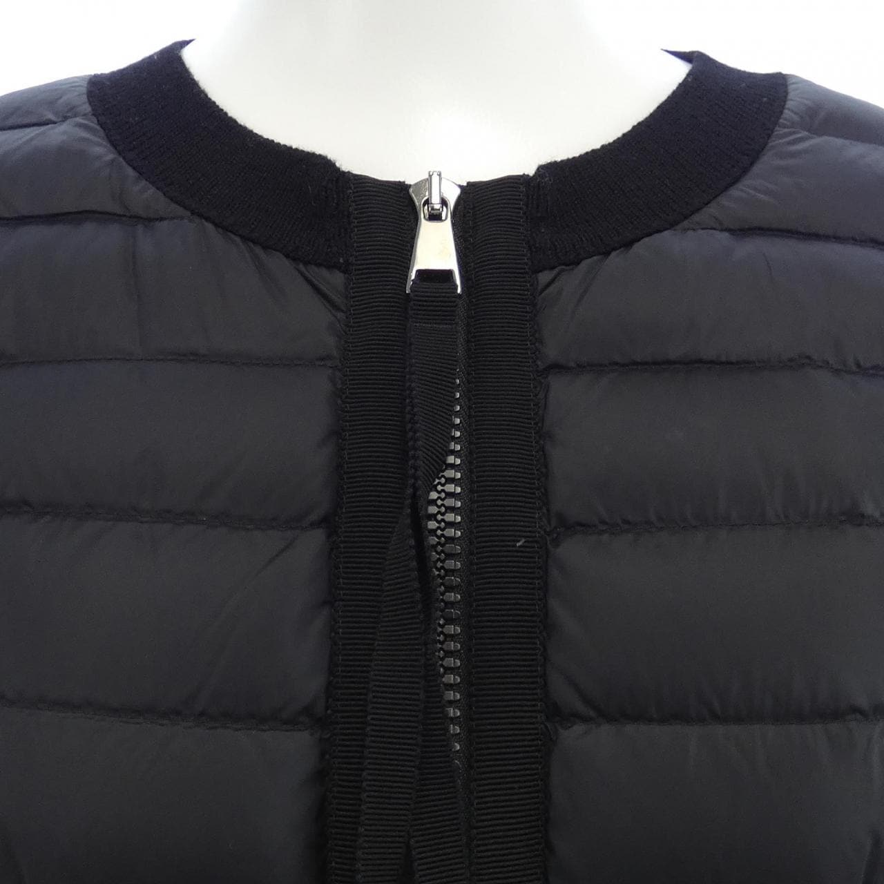 モンクレール MONCLER 20939B51000 ダウンジャケット