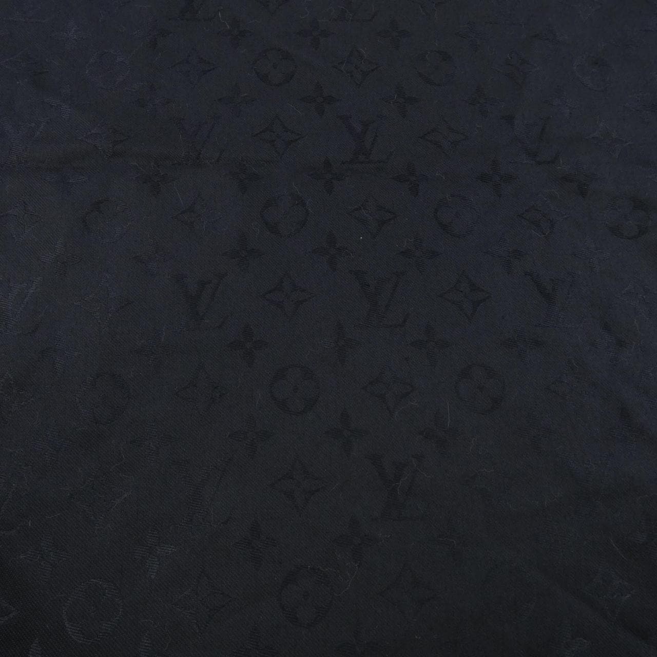 ルイヴィトン LOUIS VUITTON ショール モノグラム ウインターパーティー M74352 ショール