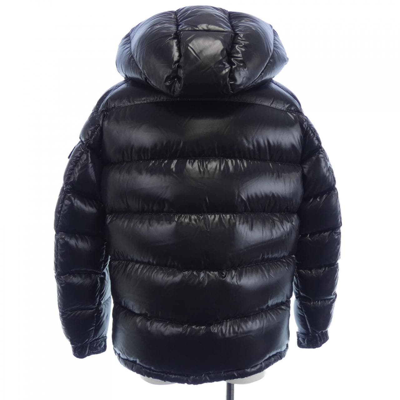 モンクレール MONCLER ダウンジャケット