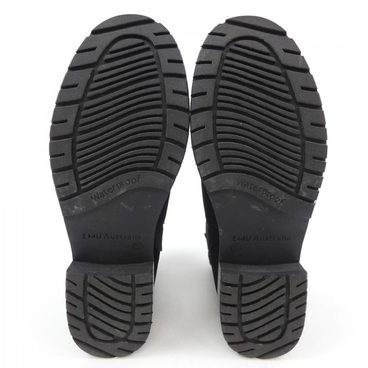エミュ EMU ブーツ