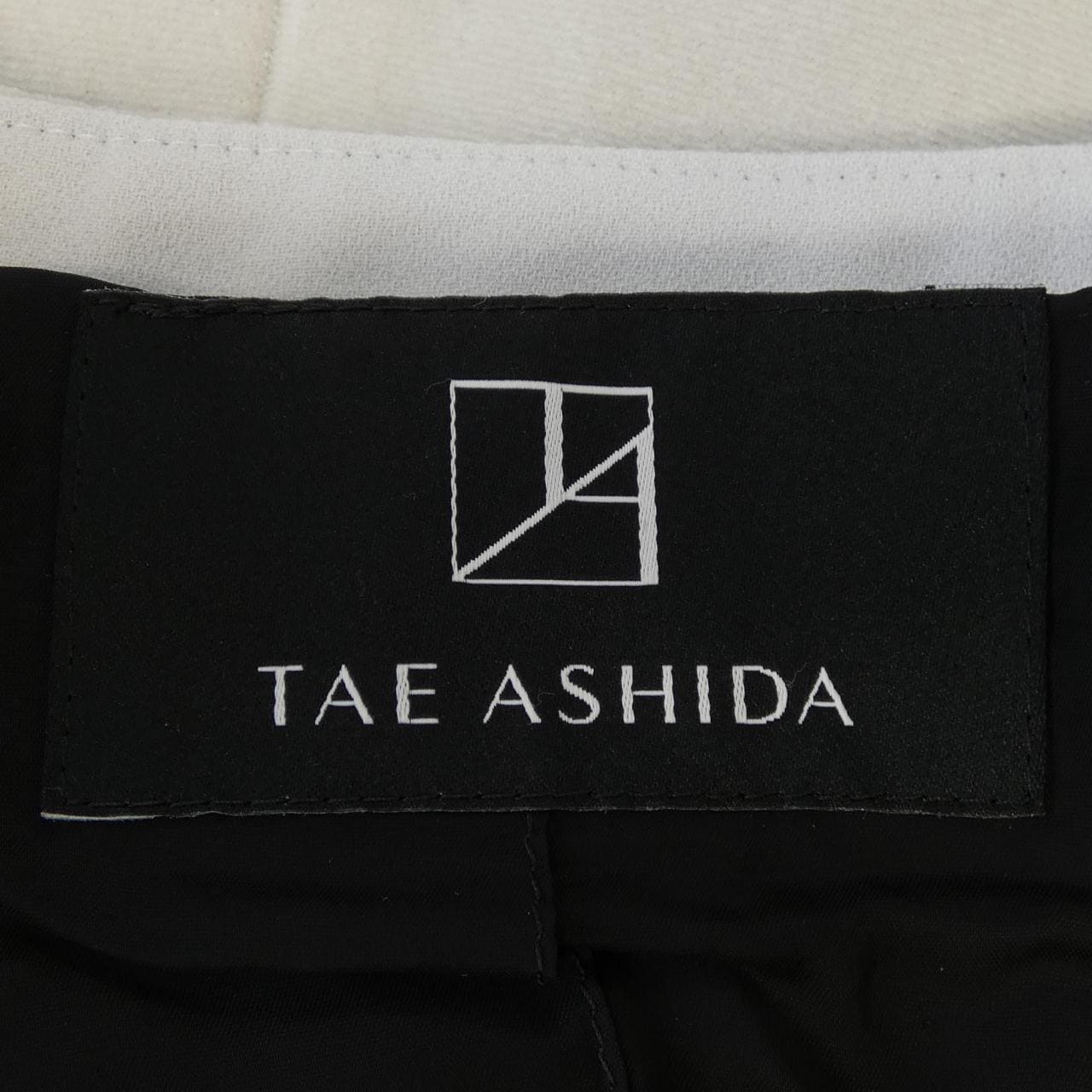 タエアシダ TAE ASHIDA TJ4732 ジャケット