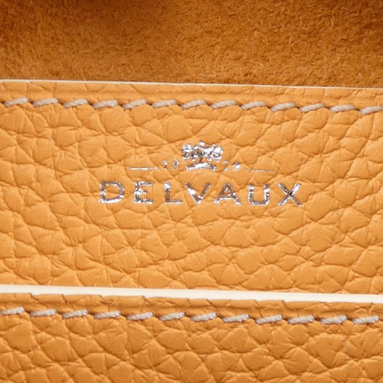 德爾沃DELVAUX