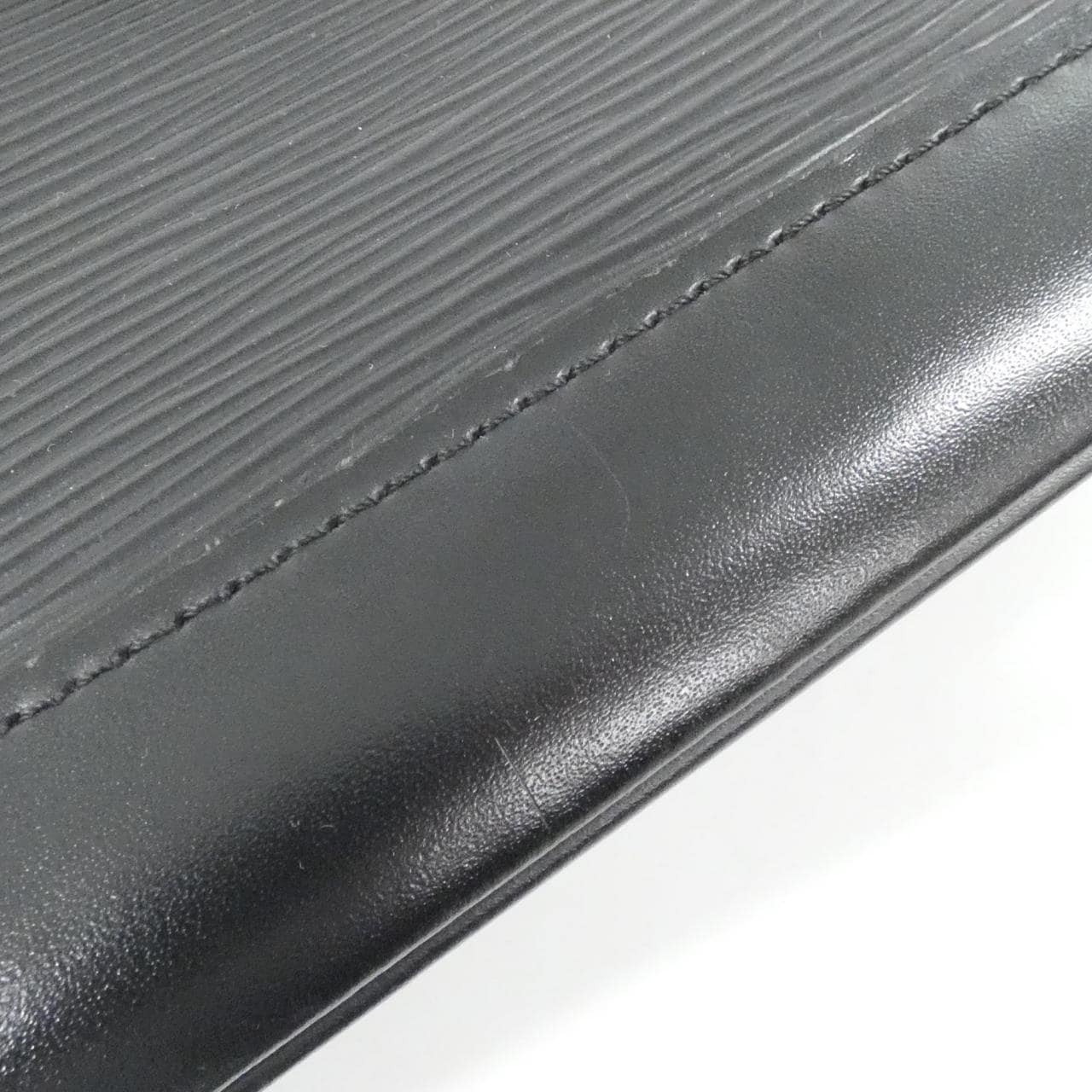 ルイヴィトン エピ アルマ PM M52142 バッグ