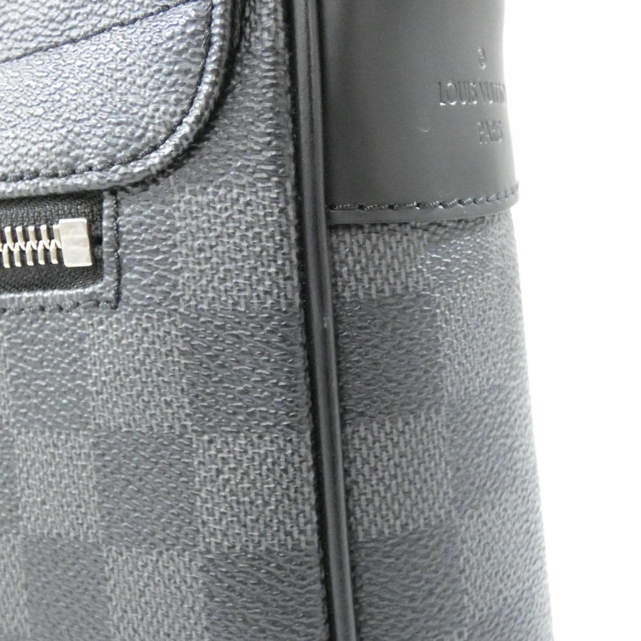 ルイヴィトン ダミエ グラフィット ディストリクト MM N41029 ショルダーバッグ