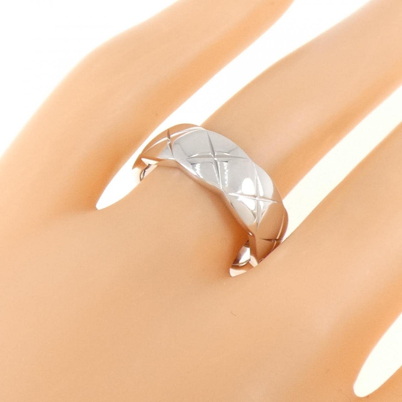 シャネル ココクラッシュ ミディZム リング