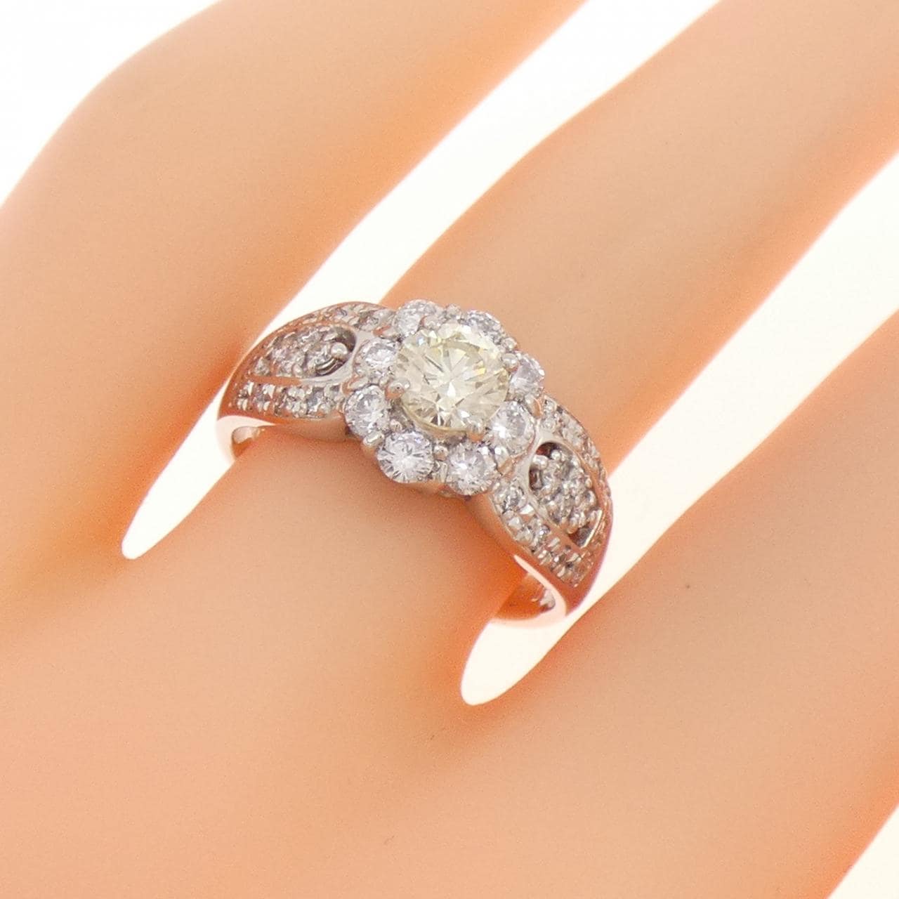 PT900 フラワー ダイヤモンド リング 0.453CT