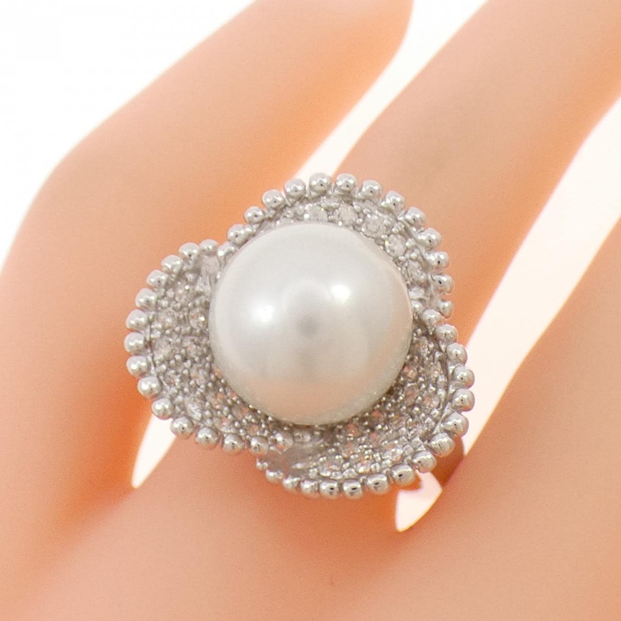 K18WG 白蝶パール リング 11.4mm