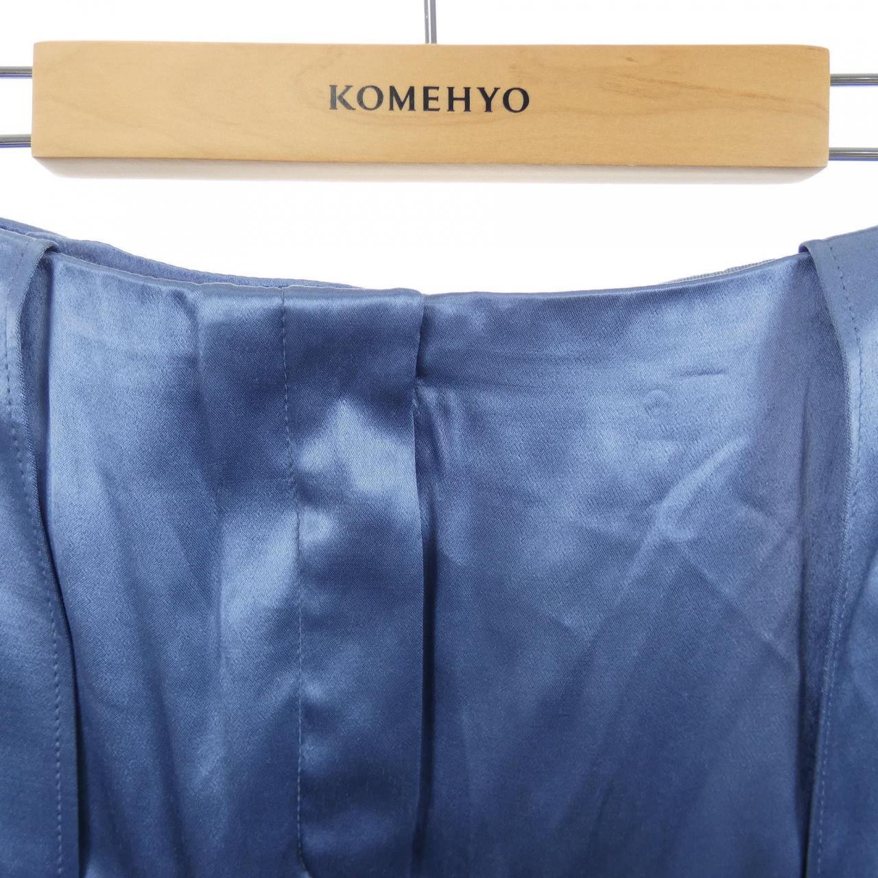 フェンディ FENDI FQ7475 ANQ9 スカート