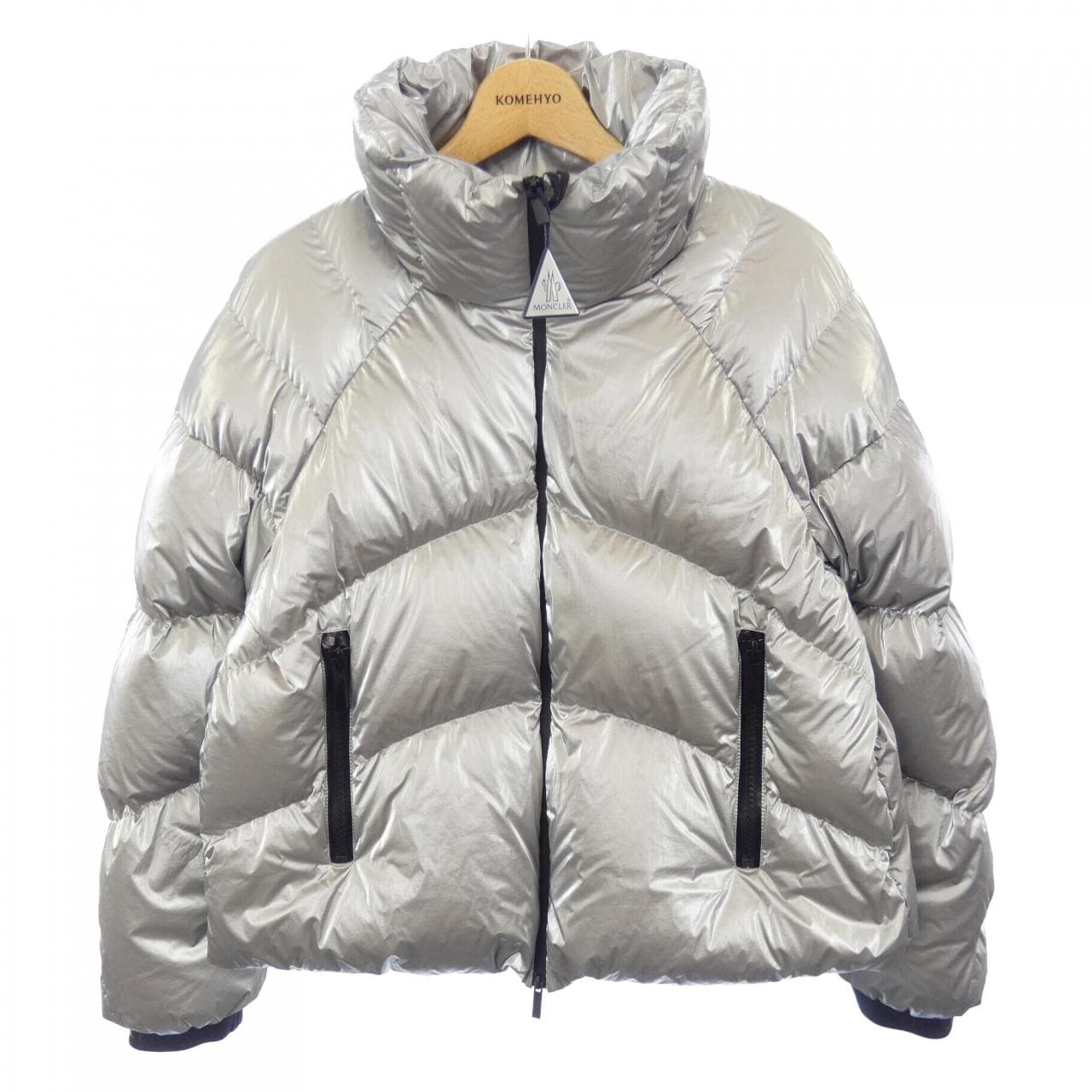 モンクレール MONCLER ダウンジャケット