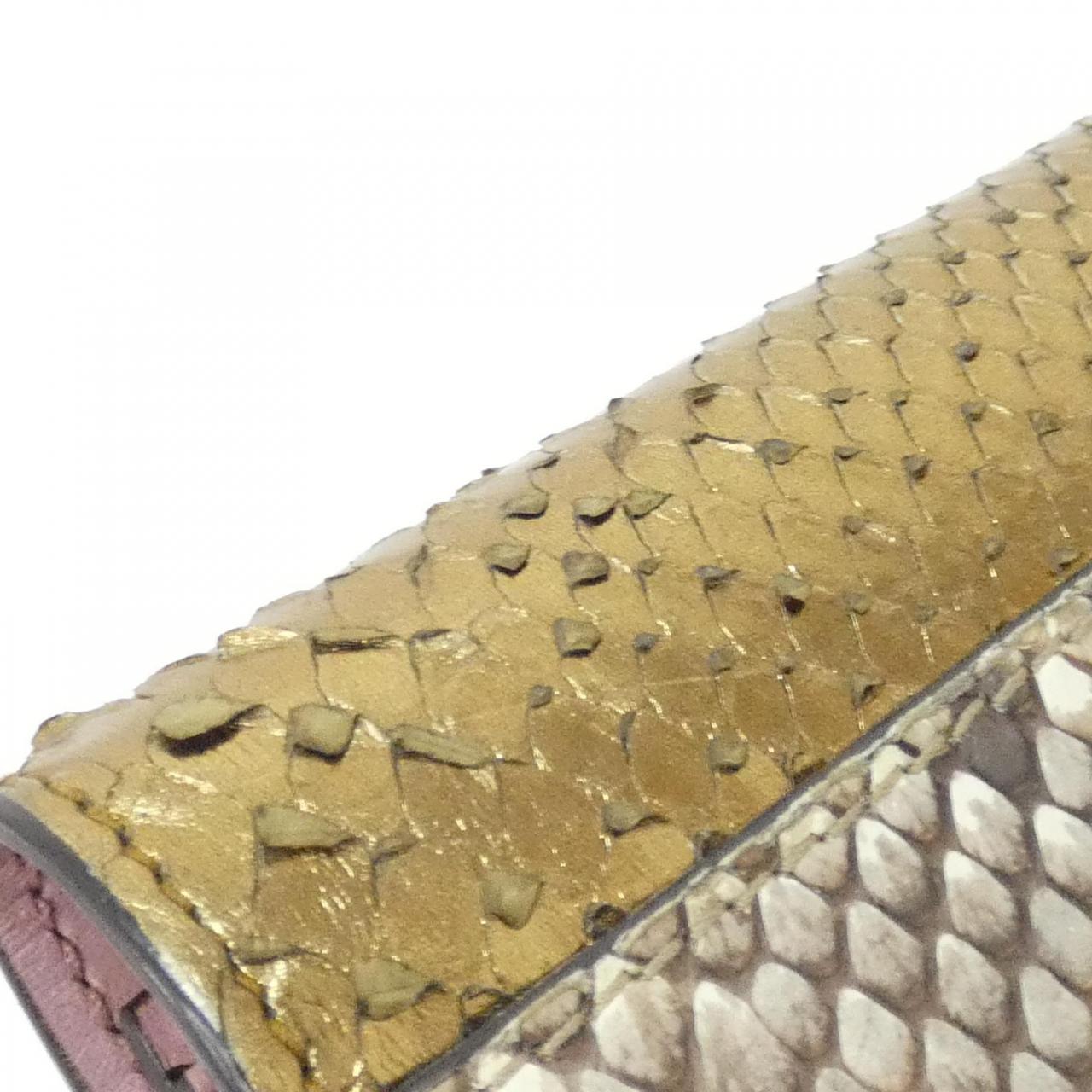 グッチ 410100 EE0CG 財布