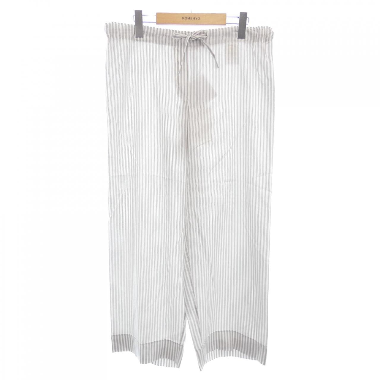 ザロウ THE ROW 9072-W3844 パンツ