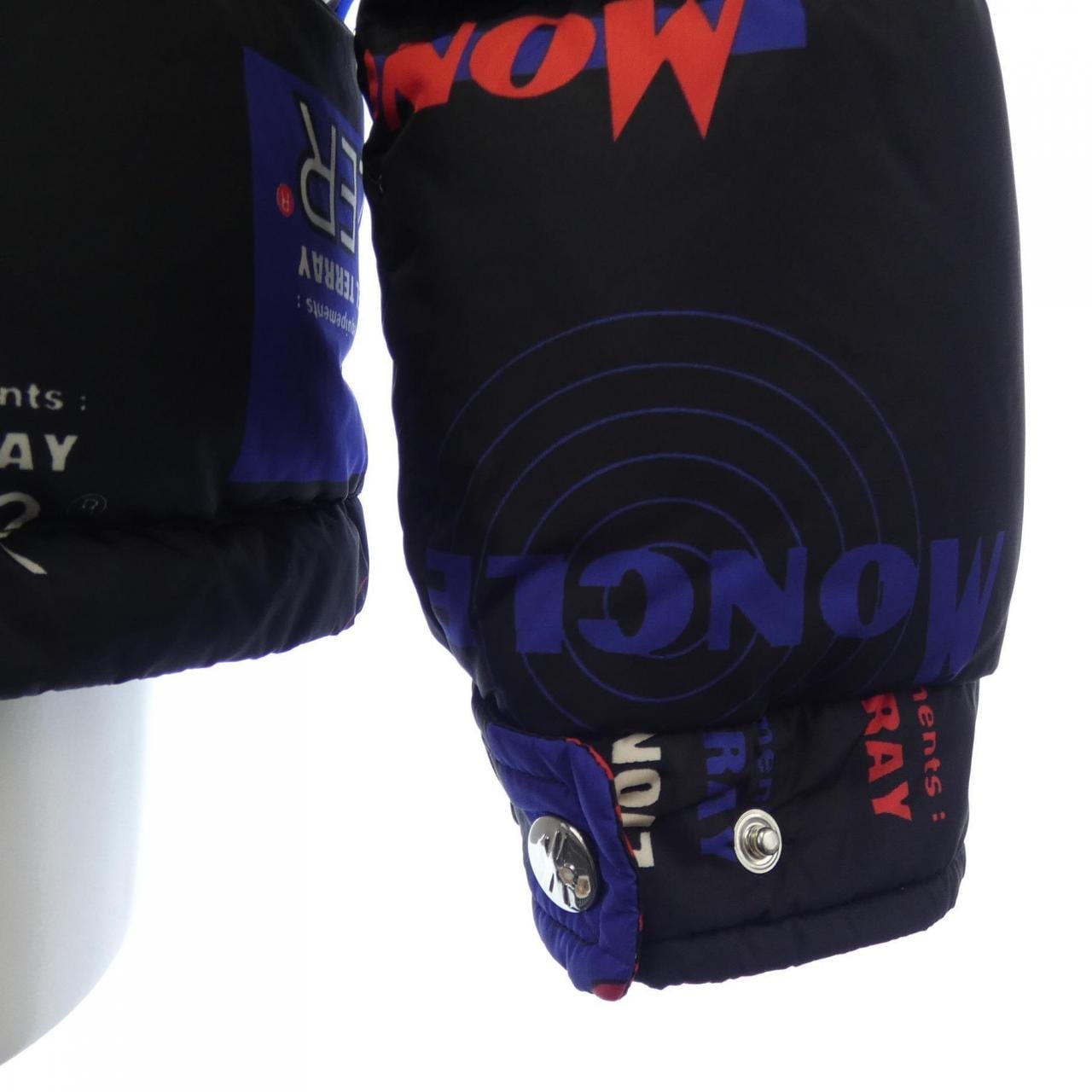 モンクレール MONCLER ダウンジャケット