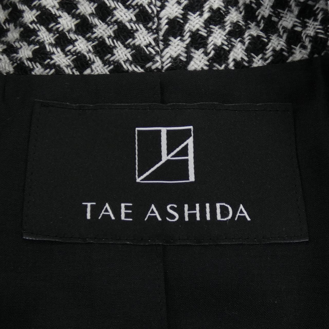 タエアシダ TAE ASHIDA ベスト