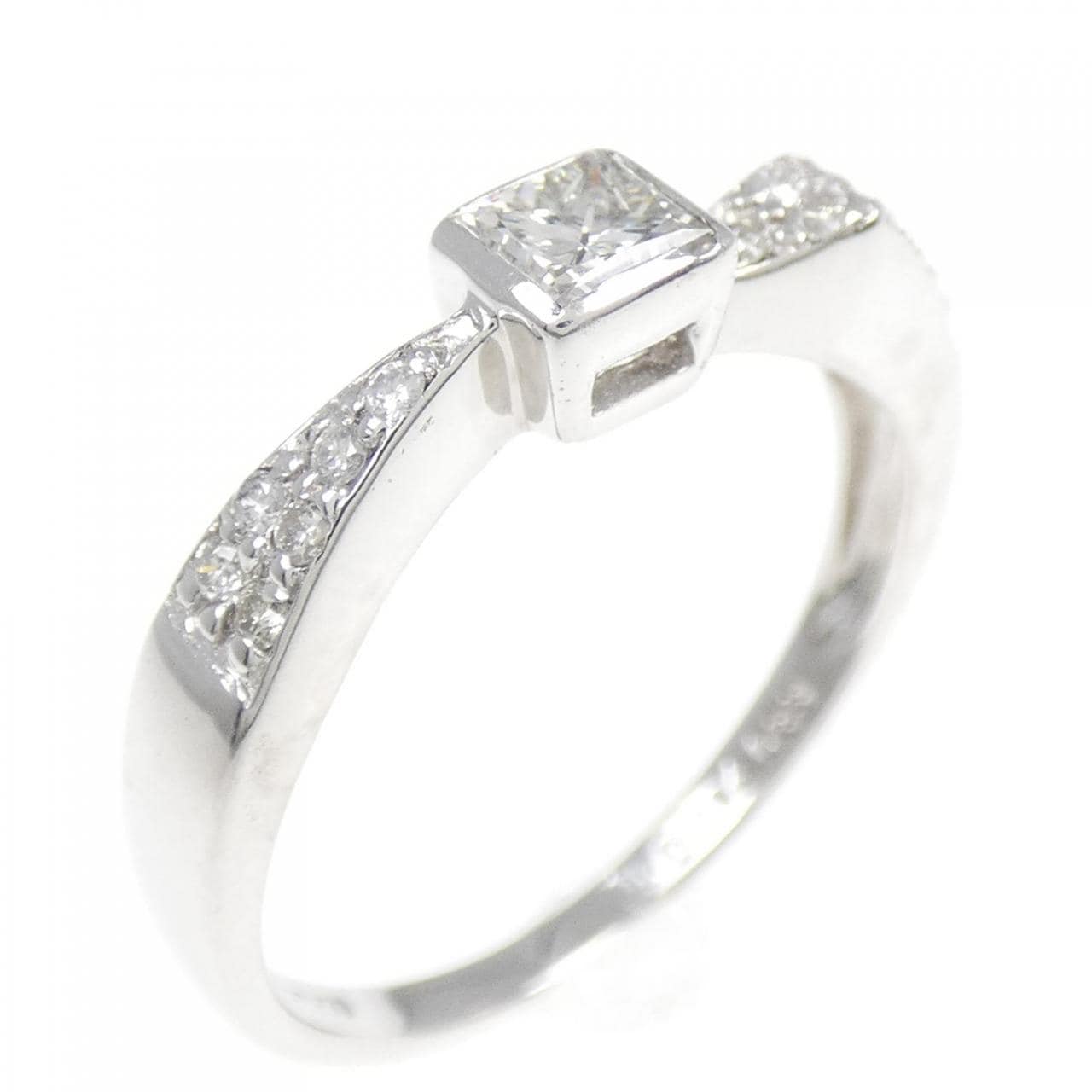 PT ダイヤモンド リング 0.33CT