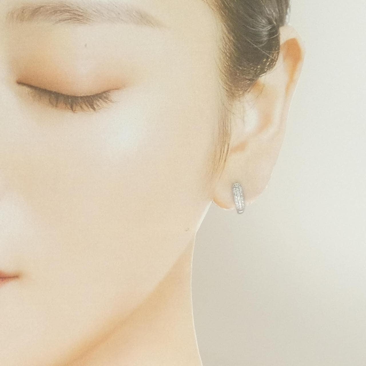 K18WG ダイヤモンド フープ ピアス 0.30CT