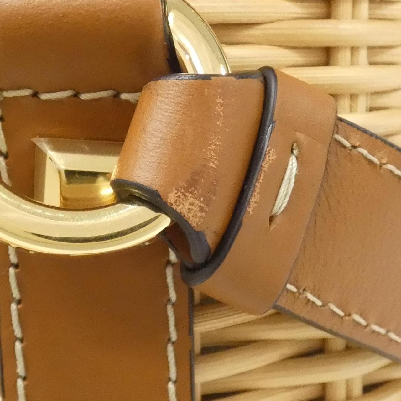 サルヴァトーレフェラガモ 21 H687 ショルダーバッグ