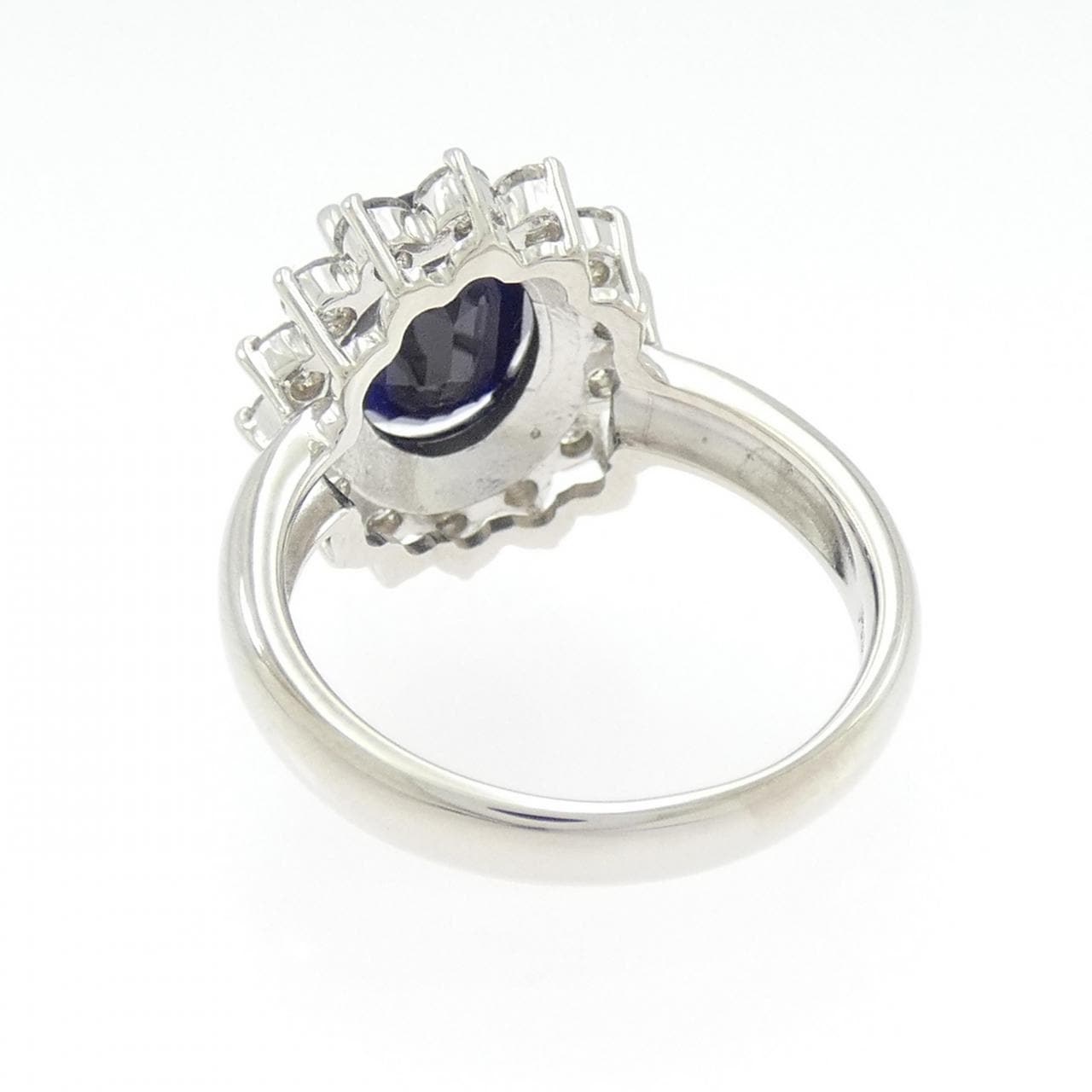 PT900 サファイヤ リング 3.00CT