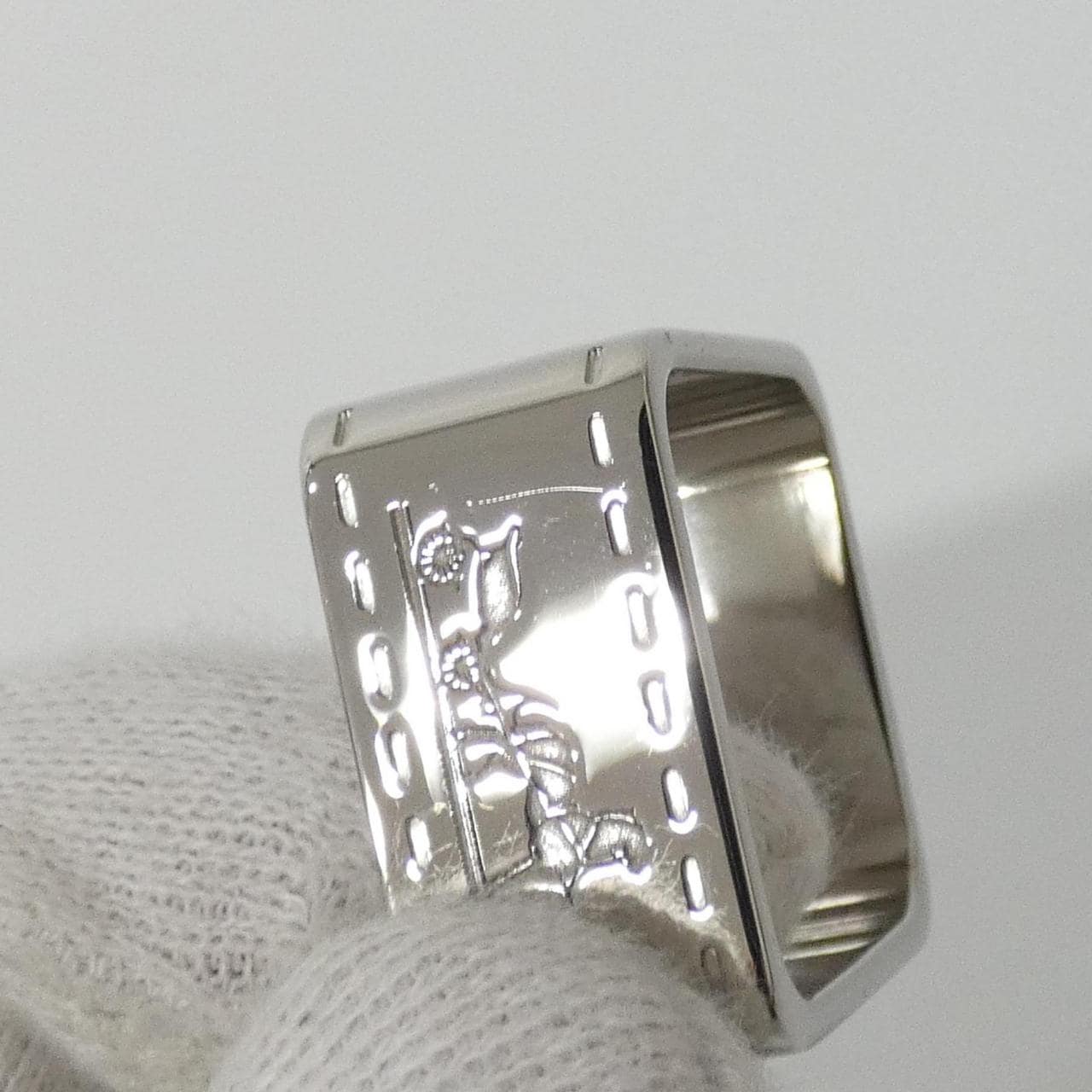 エルメス ボルデュック スカーフリング 601463S