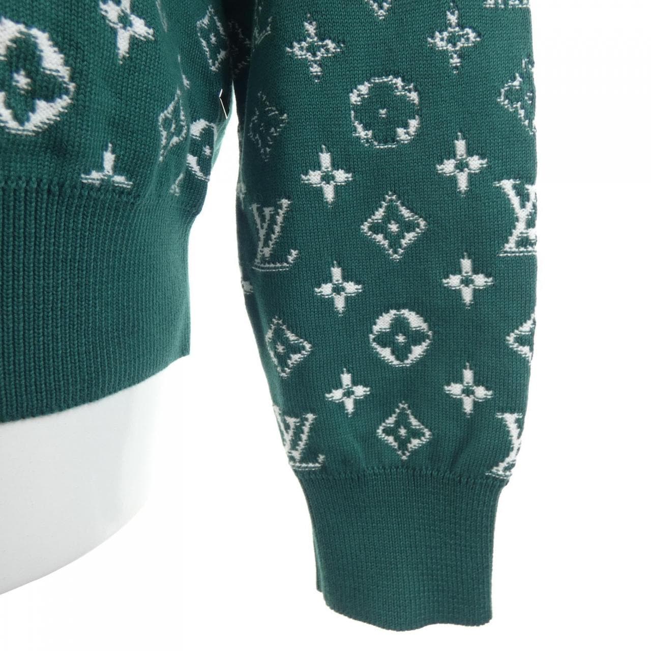 ルイヴィトン LOUIS VUITTON LVSEモノグラムデグラデクルーネック HKN44WUSO ニット