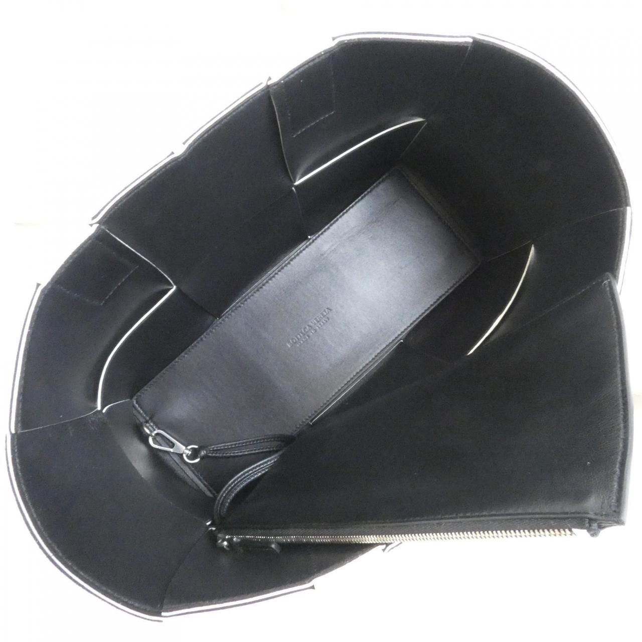 ボッテガヴェネタ 652867 VMAY3 バッグ