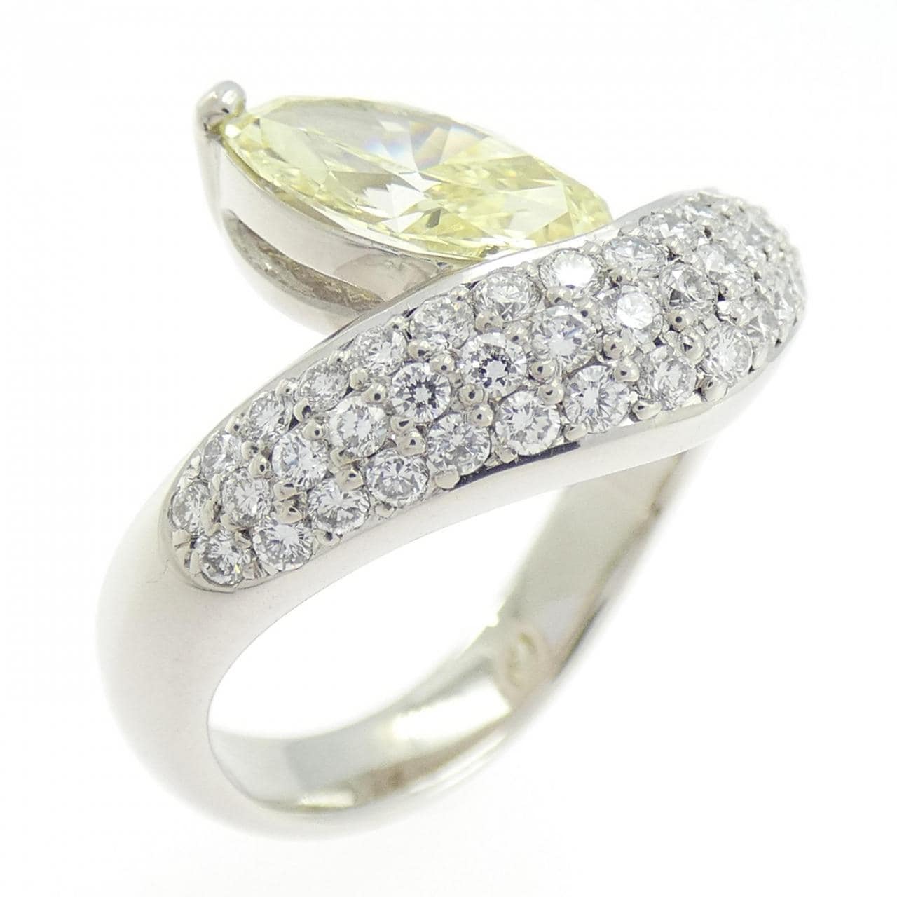 PT900 ダイヤモンド リング 1.081CT FLY I1 マーキスカット
