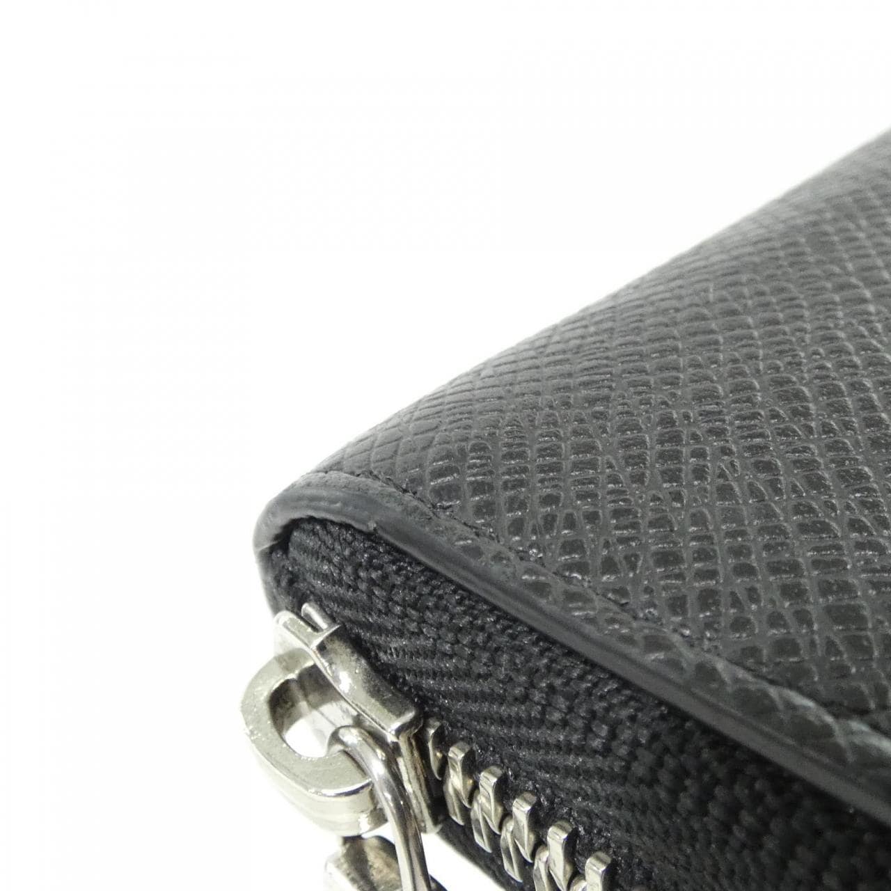 ルイヴィトン タイガ ジッピー ウォレット ホリゾンタル M31071 財布