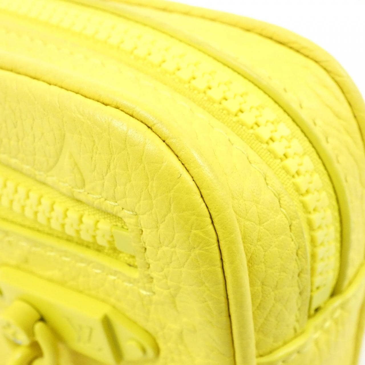 ルイヴィトン トリヨン モノグラム ポシェット ヴォルガ M53554 バッグ