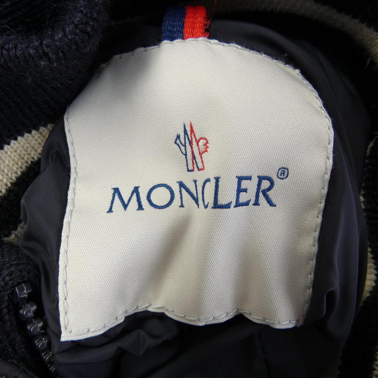 モンクレール MONCLER ダウンジャケット