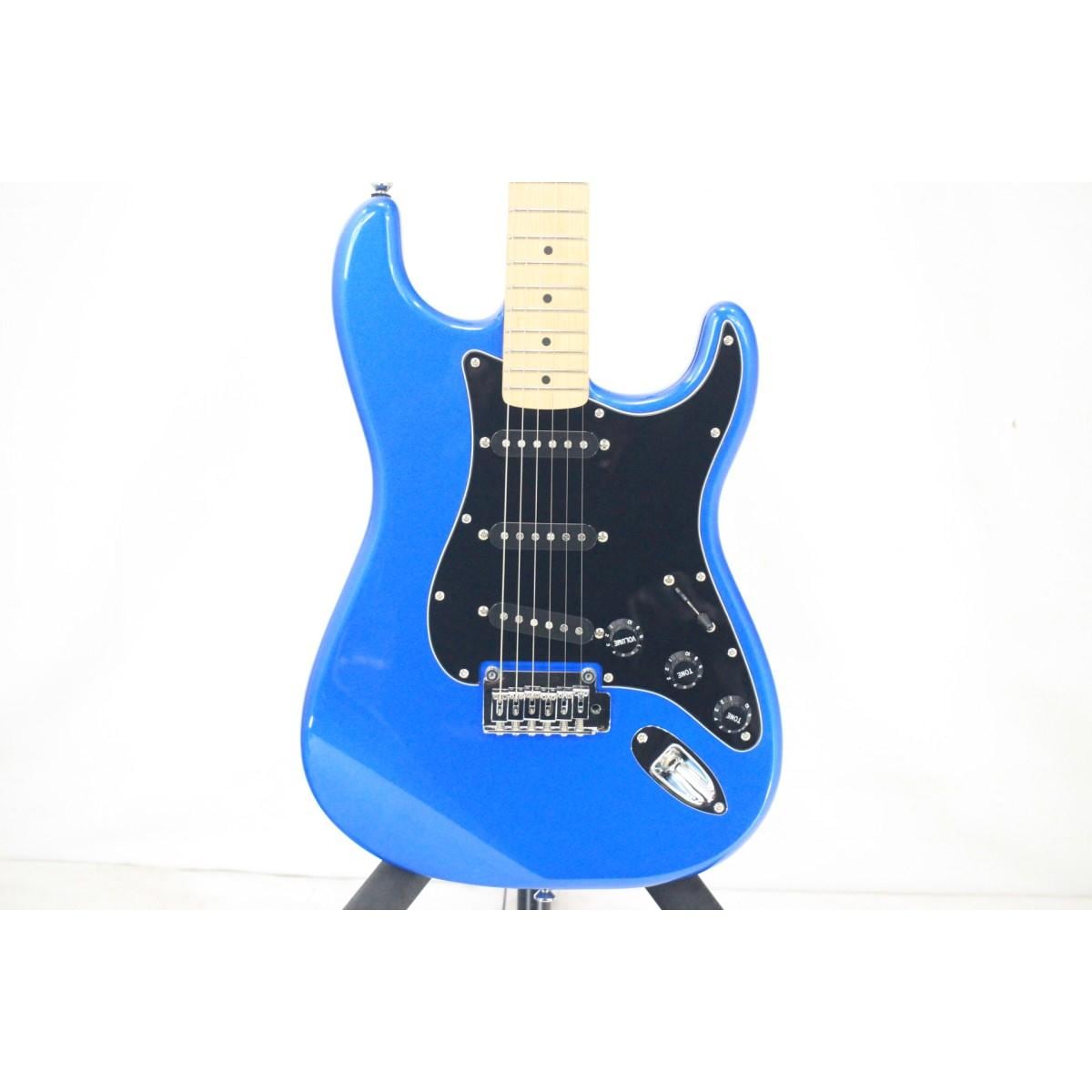 SQUIER  AFFINITY STRATOCASTER