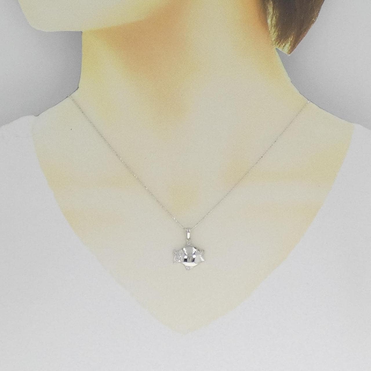 K18WG フィッシュ ダイヤモンド ネックレス 0.050CT