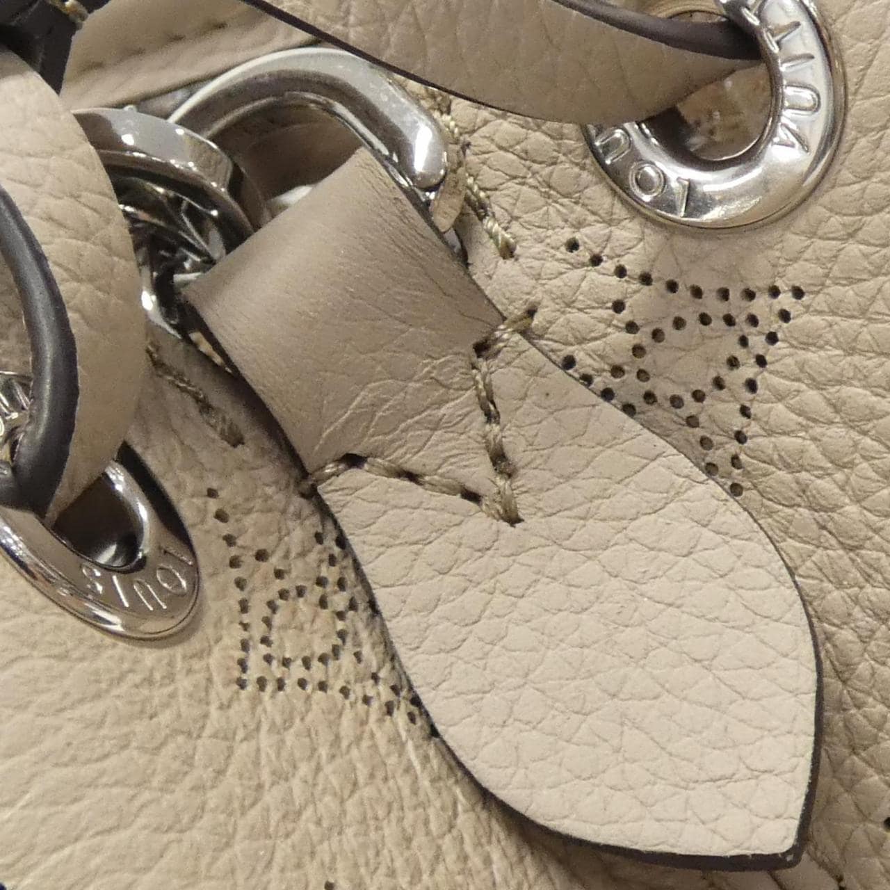 LOUIS VUITTON Mahina Bella Tote M59201 Bag