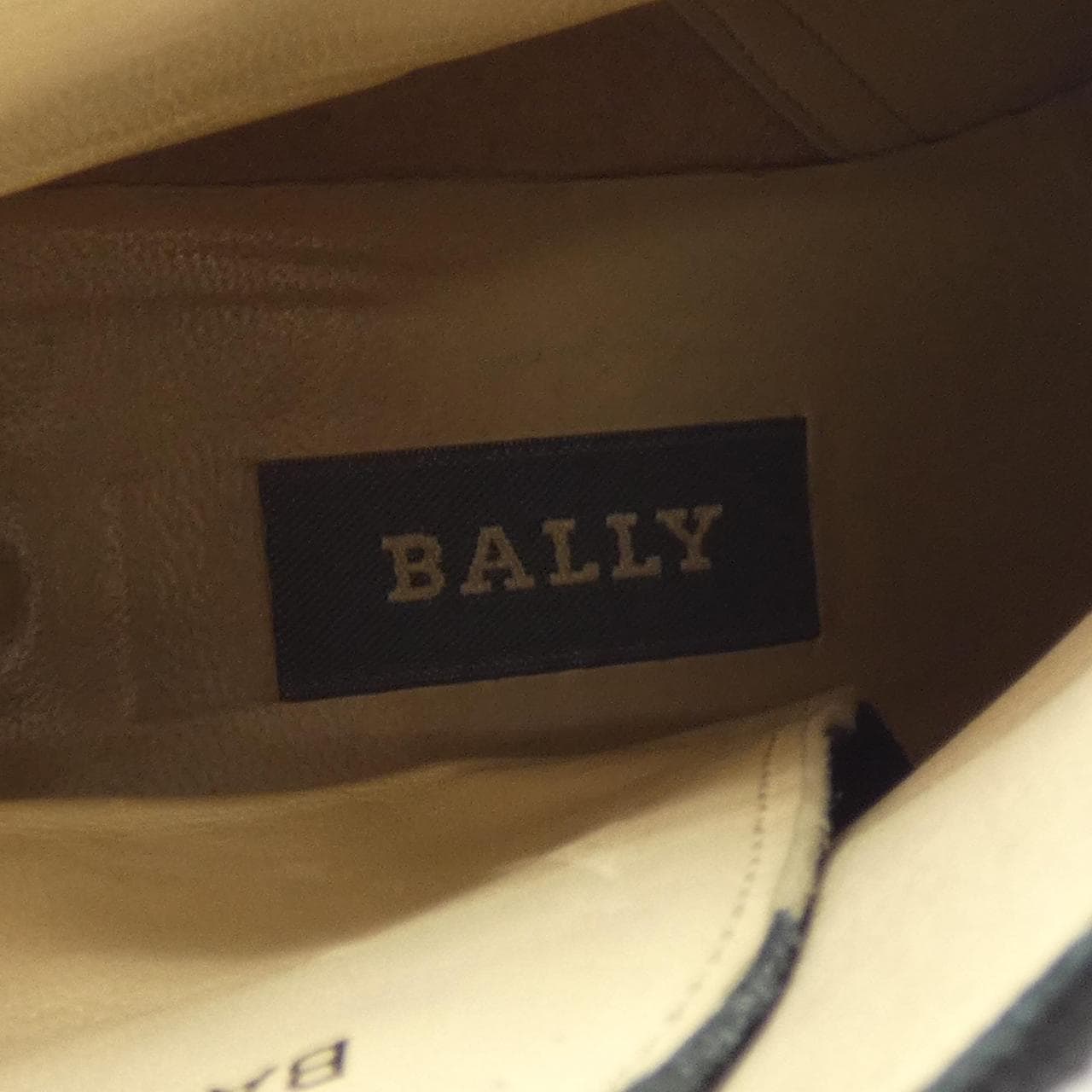 百搭BALLY靴