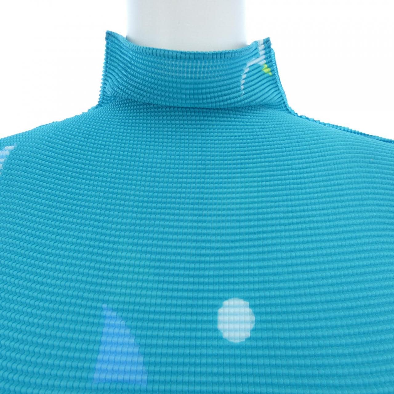 コメ兵｜ミーイッセイミヤケ me ISSEY MIYAKE トップス｜ミー