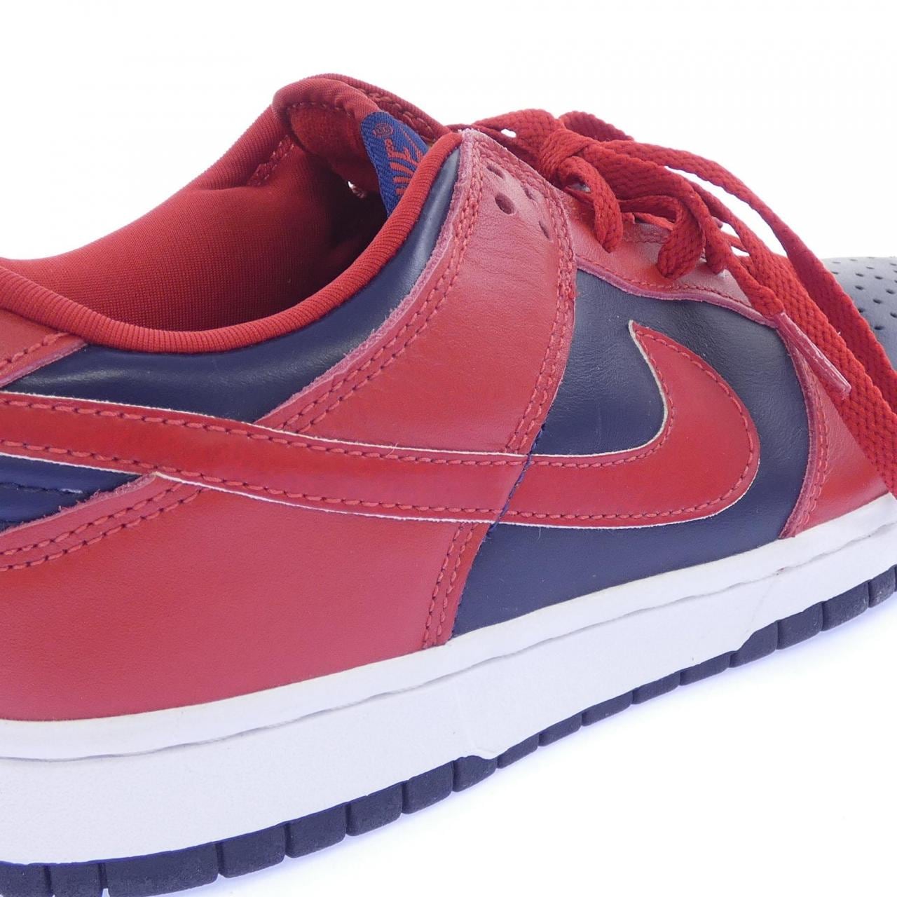 ナイキ NIKE スニーカー