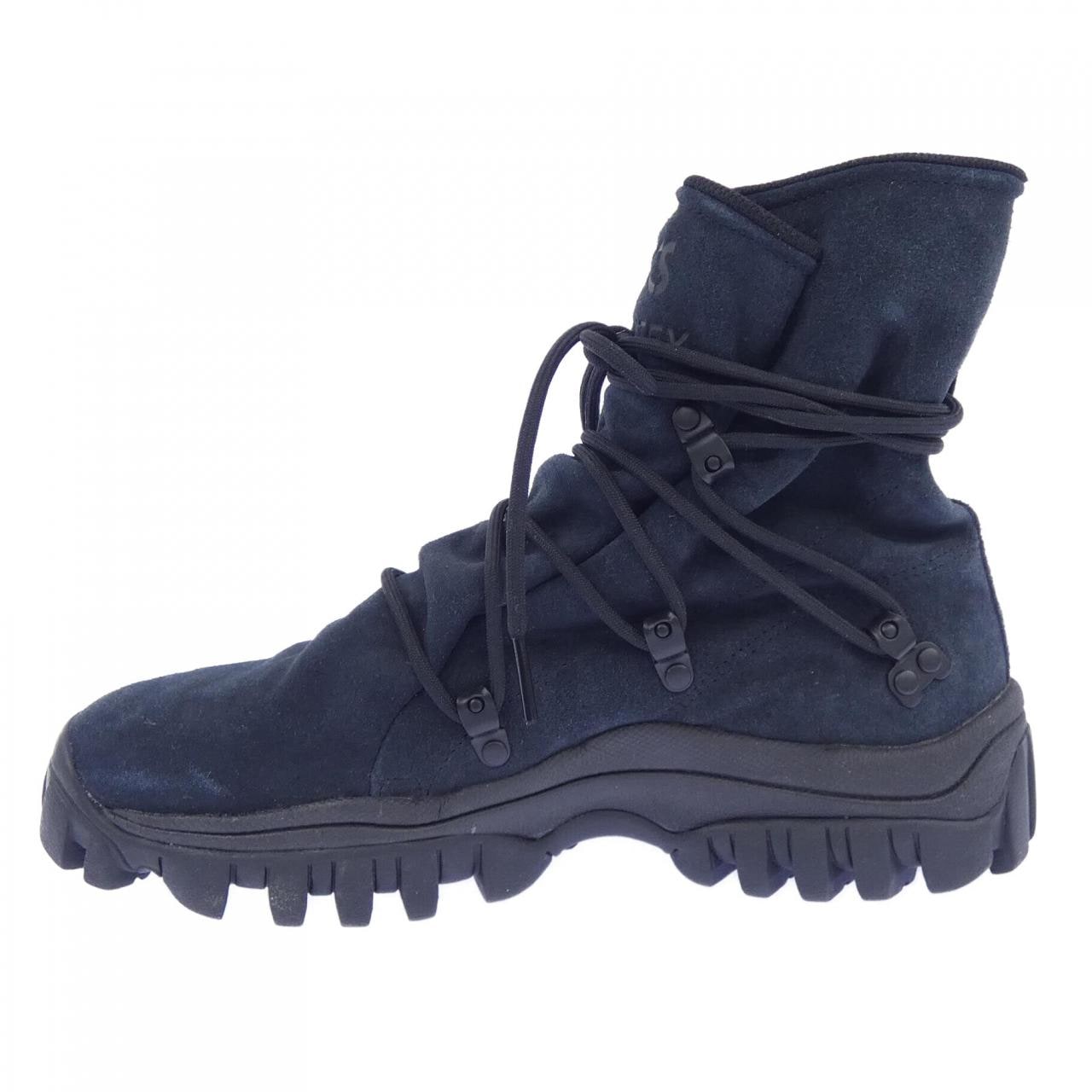 アシックス ASICS 1203A047-001 ブーツ