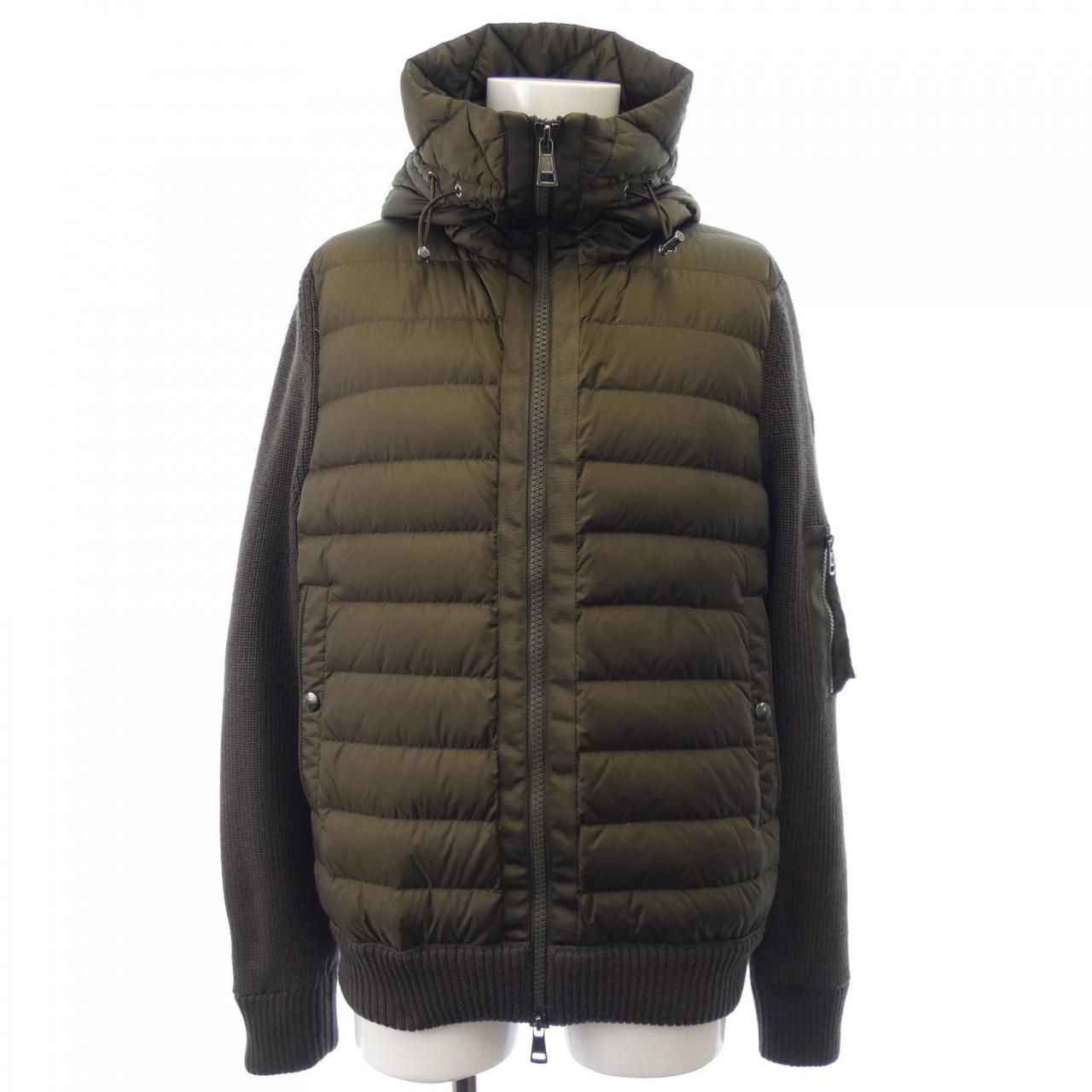 モンクレール MONCLER ダウンジャケット