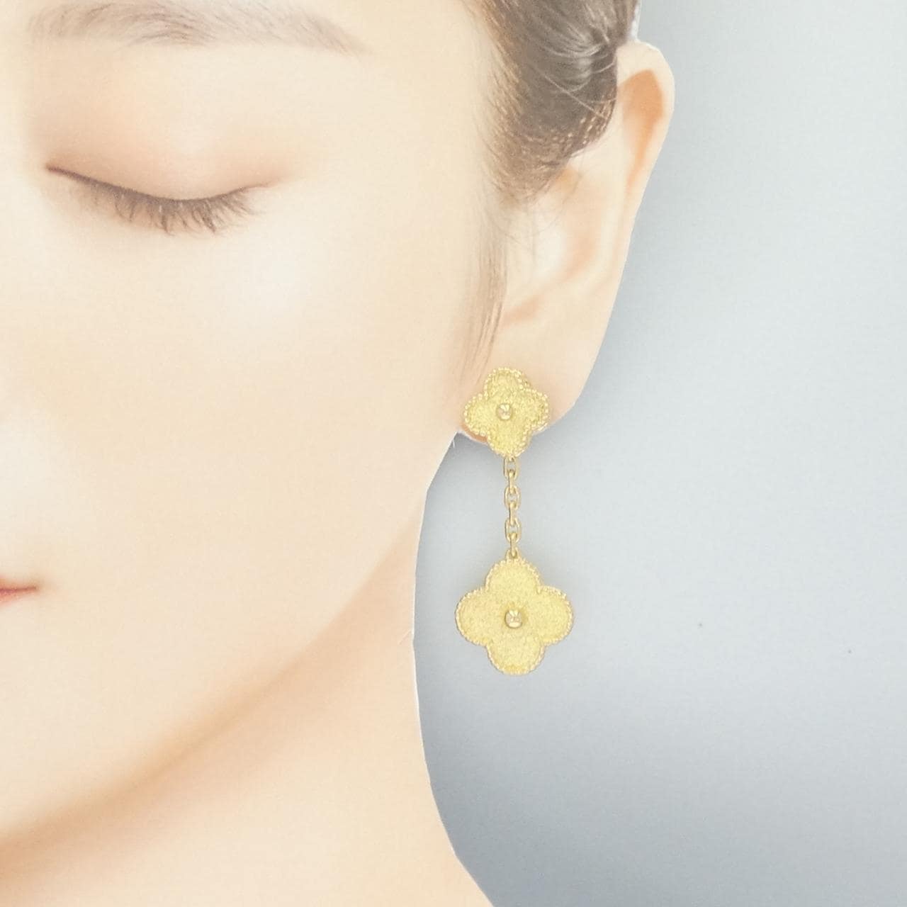 【ヴィンテージ】ヴァンクリーフ&アーペル アルハンブラ イヤリング