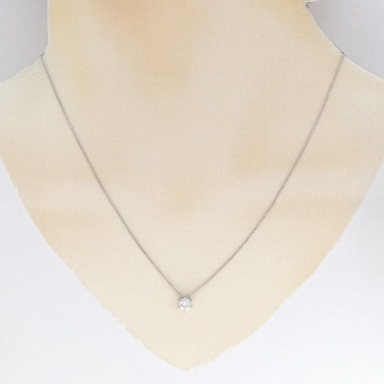 PT900/PT850 Solitaire Diamond Necklace 0.41CT