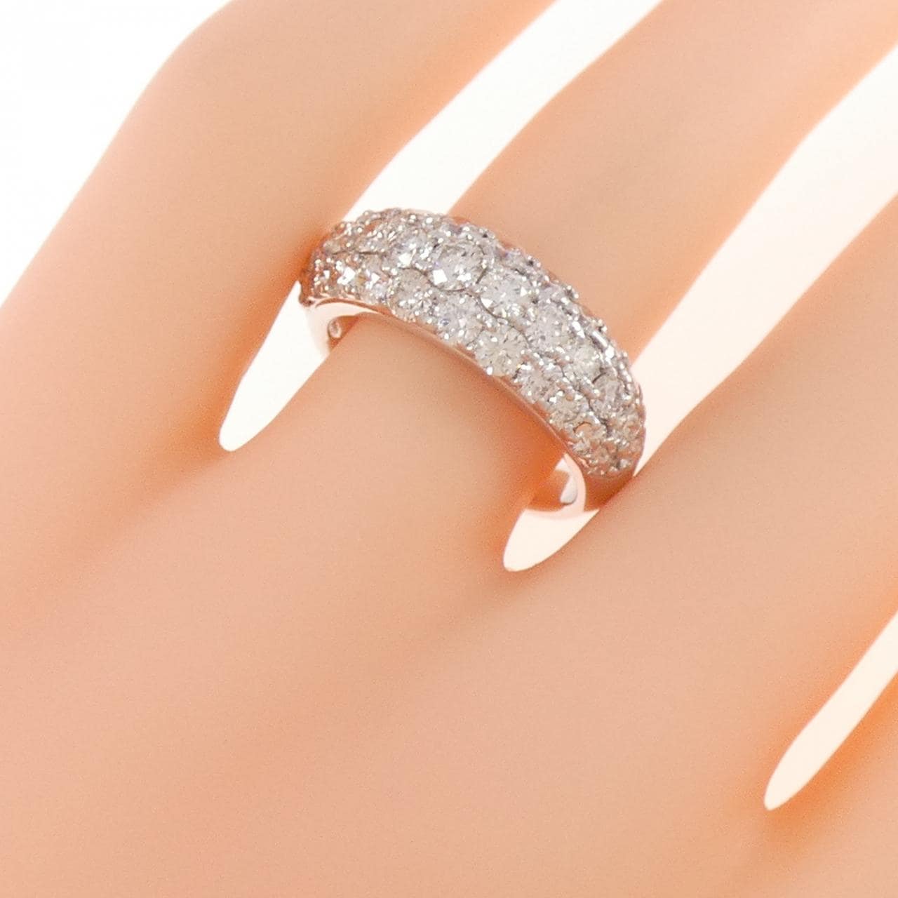 K18WG 密鑲鑽石戒指 2.00CT