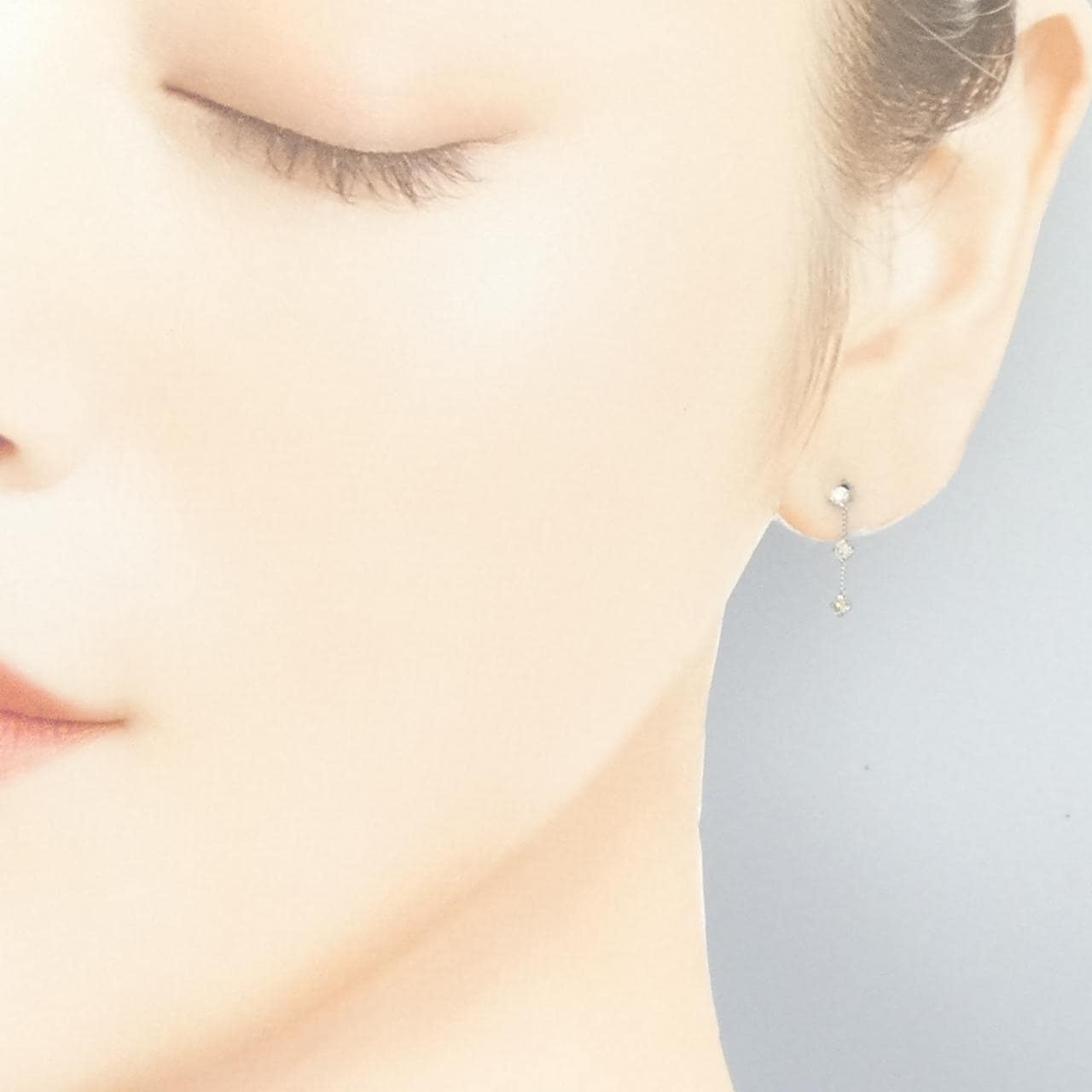 PT900 スリーストーン ダイヤモンド ピアス 0.2CT