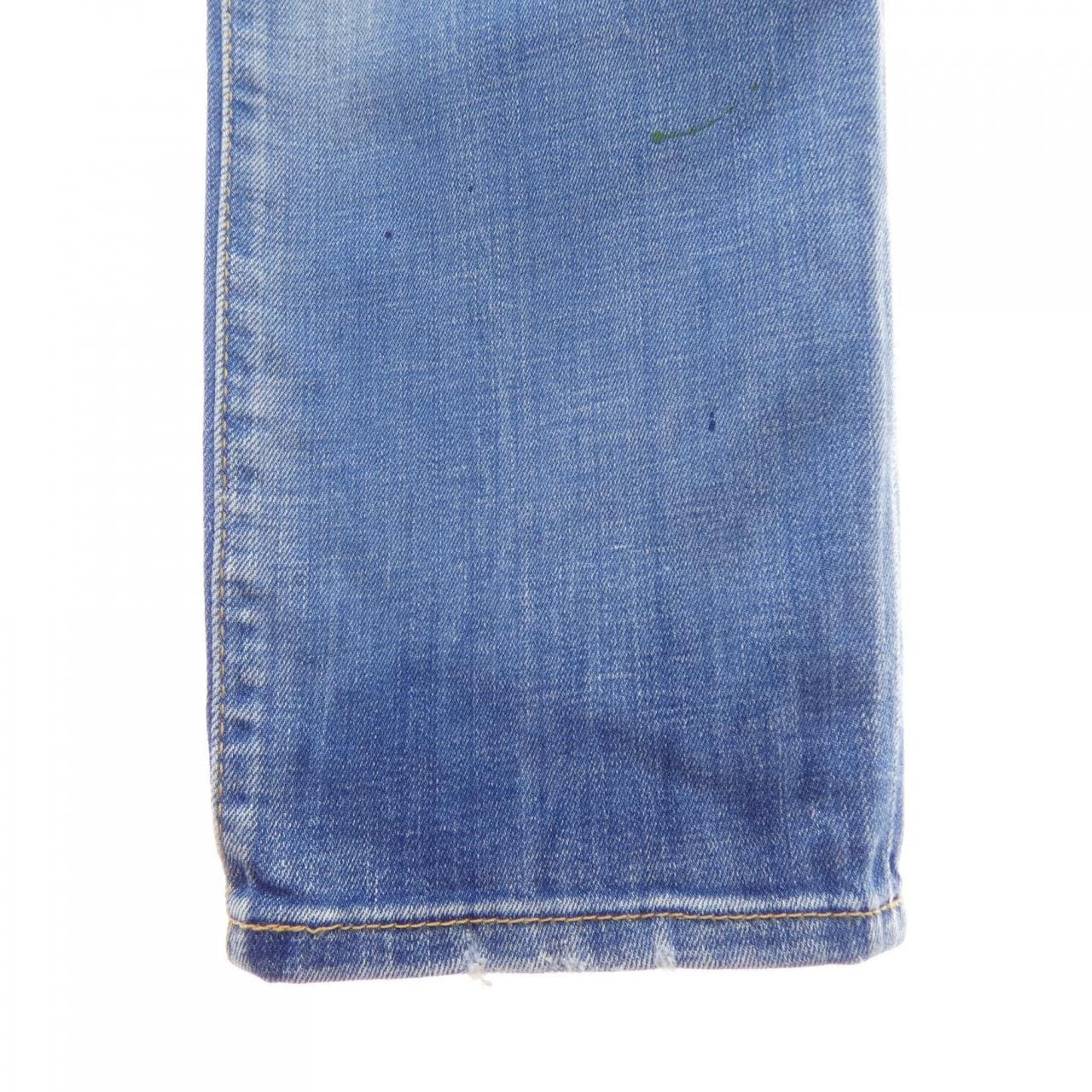 ディースクエアード DSQUARED2 S74LB0851 ジーンズ